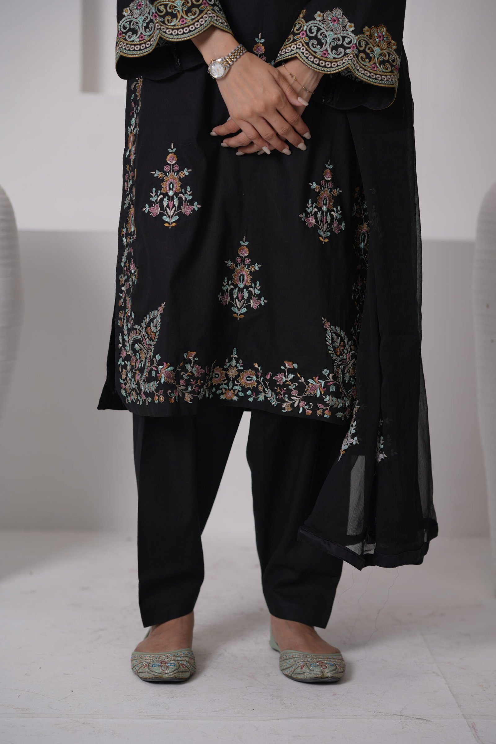 Black Aura Cotton Embroidered Dress with Chiffon Dupatta – Luxury Pakistani Designer Wear | Sadia Seema - Image 6